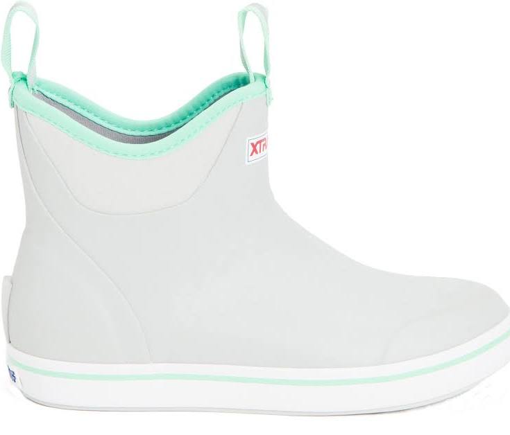 Xtratuf: Women's 6 in Ankle Deck Boots