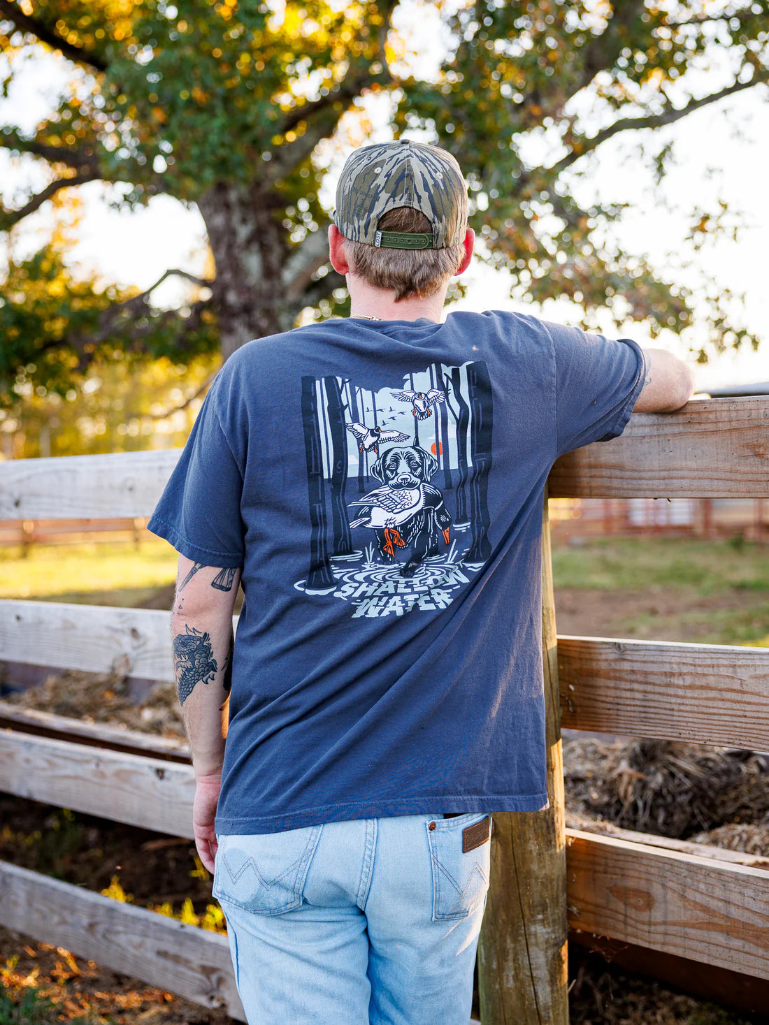 Shallow Water The Dale Tee | Graphite